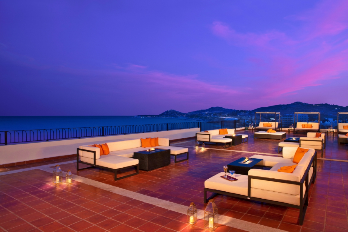 SKY LOUNGE